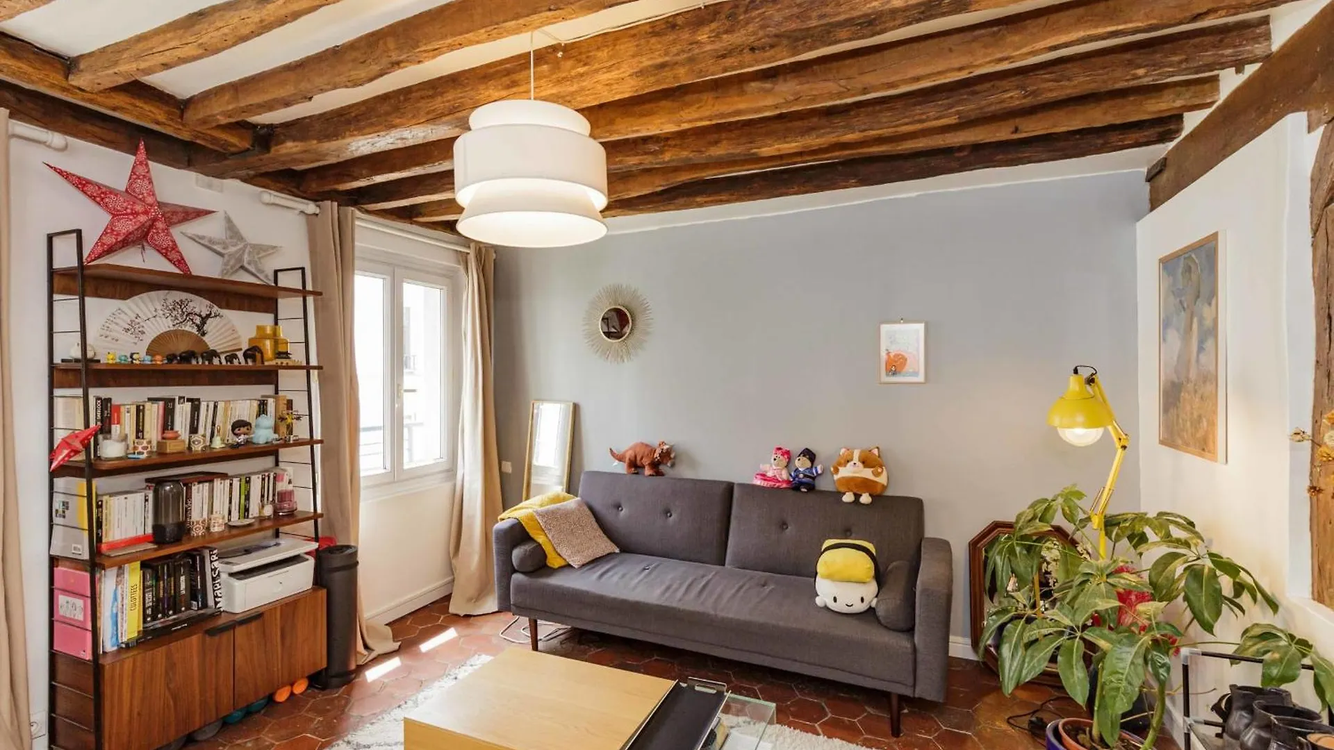 Nice And Bright 40 M For 2 Near Belleville location